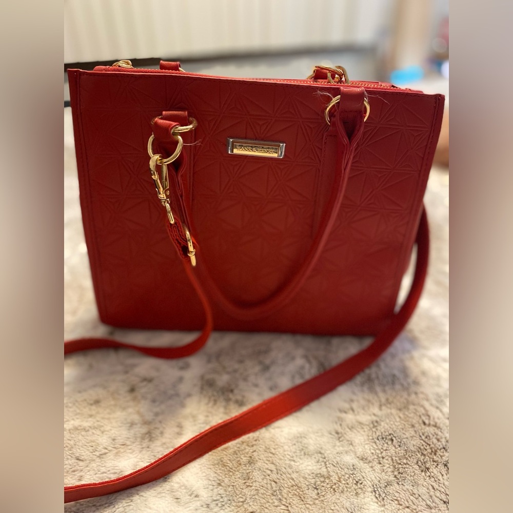 Hank & Henry Weekender Bag. Red.